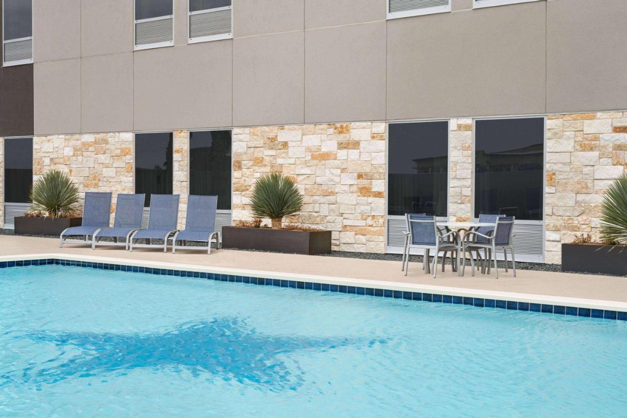 La Quinta Inn & Suites By Wyndham Del Rio Luaran gambar